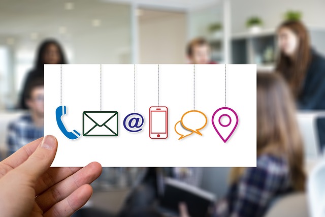 Cold Calling vs. Emailing: Pros, Cons, and Keys to Success
